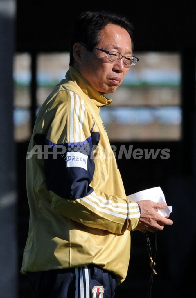 サッカー岡田監督「農業はやりません」、原因は英誌の誤訳 サッカー岡田監督「農業はやりません」、原因は英誌の誤訳