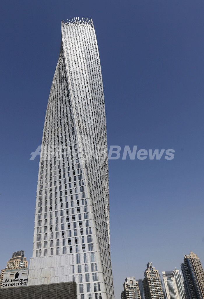 世界一高い ねじれタワー ドバイに完成 写真4枚 国際ニュース Afpbb News