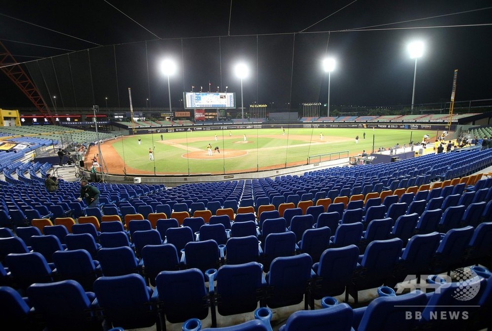台湾プロ野球、新型コロナに負けずシーズン開幕 写真10枚 国際ニュース：AFPBB News