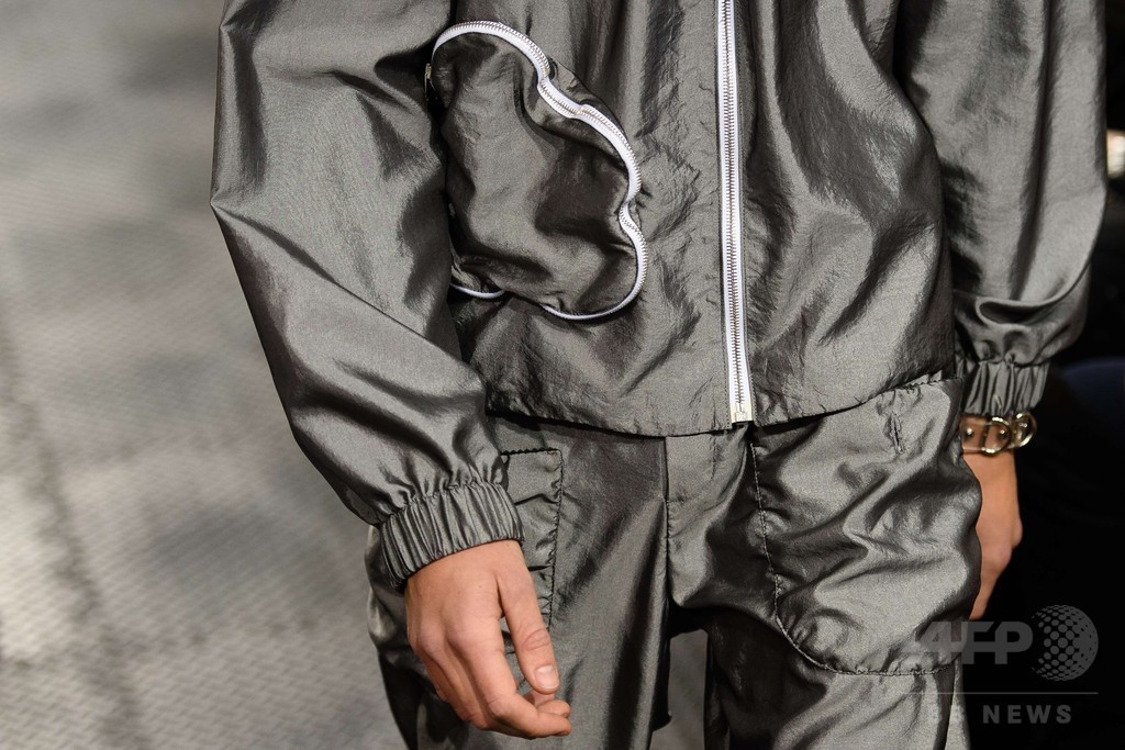 「J.W.アンダーソン」16/17年秋冬メンズ