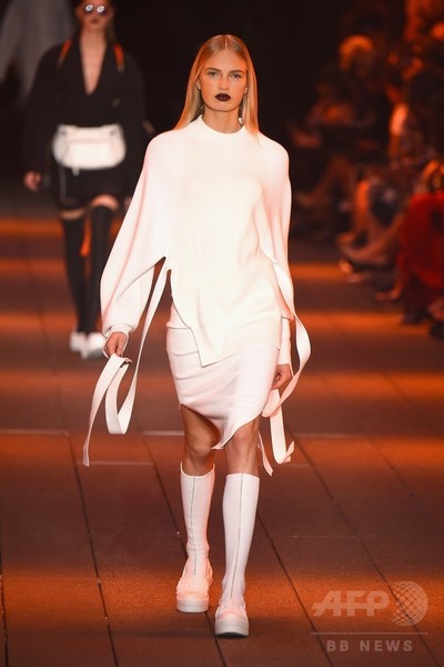 「DKNY」17年春夏