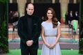 英ロンドンで、第1回「アースショット賞」授賞式会場に到着した英国のウィリアム王子とキャサリン妃（2021年10月17日撮影）。(c)JUSTIN TALLIS / AFP
