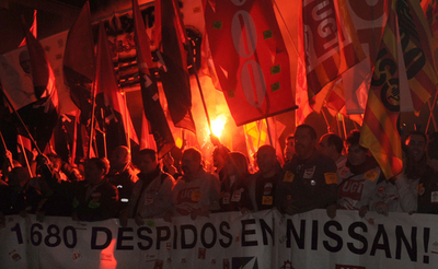 日産バルセロナ工場の人員削減、従業員がまた抗議デモ
