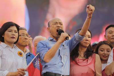 台湾総統選、野党が親中派候補を擁立 鴻海・郭氏は落選