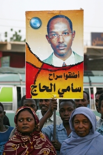 グアンタナモ拘束のアルジャジーラカメラマン、6年ぶりに釈放