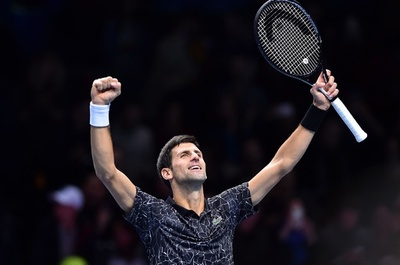 「最高の試合」 ジョコビッチが6度目Vへ完勝発進、ATPファイナルズ
