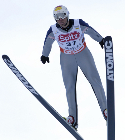 W杯複合第14戦 ビーラ 前半飛躍でトップに立つ