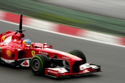 グロージャンが2日目トップタイムを記録、バルセロナ合同テスト