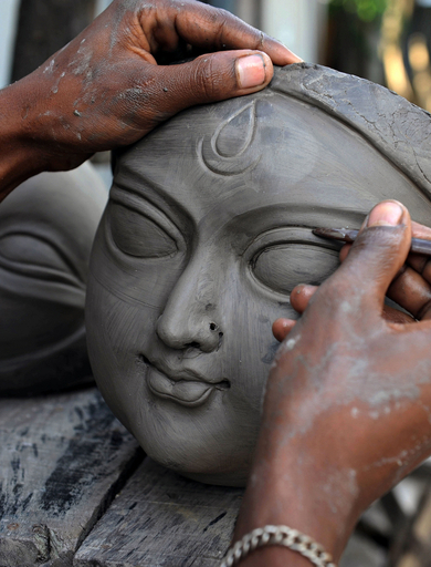 世界不況の影響、神像メーカーにも インド