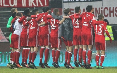 バイエルン、コスタのロングシュートに救われ最下位に辛勝