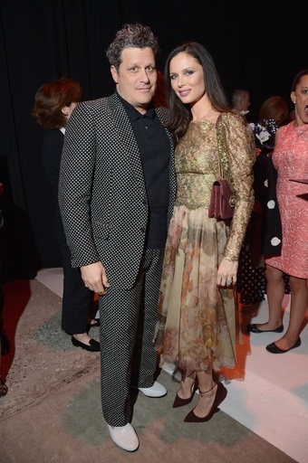 アイザック・ミズラヒがホスト、スプリングパーティー