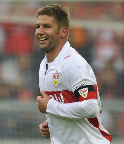 シュツットガルト コットブスに快勝し優勝への望みをつなぐ