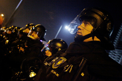 「奴隷法」に揺れるハンガリー、警官2300人が年5万時間分の残業代要求