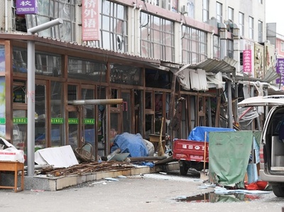 マンション1階爆発 4人けが 長春市