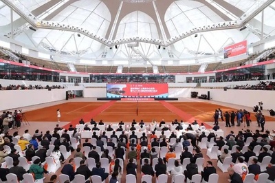 アジアトップクラスのクレーコートを持つテニスセンター 中国湖州市にオープン