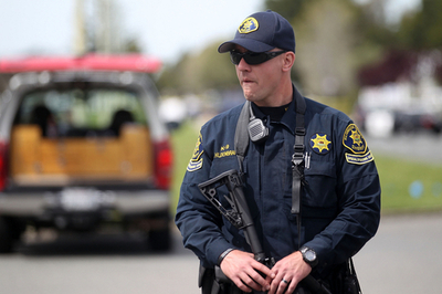 米カリフォルニアのキリスト教系大学で銃乱射事件、7人死亡