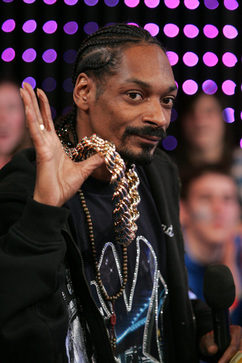 スヌープ・ドッグ MTVの「Total Request Live」に出演 - 米国