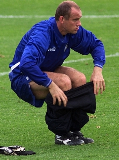 ナイフで脅して「ズボン脱げ」、コンビニ強盗を逮捕 韓国