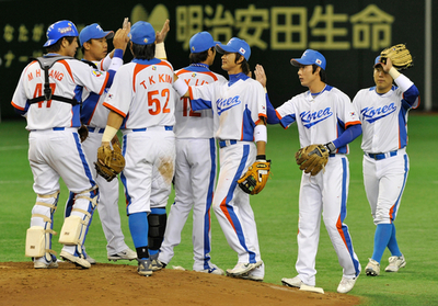 韓国、中国にコールド勝ちで2次ラウンド進出 第2回WBC