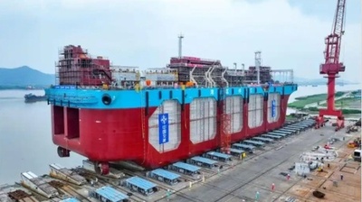 世界初の自航式水系自然交換型養殖工船 中国広東で進水に成功