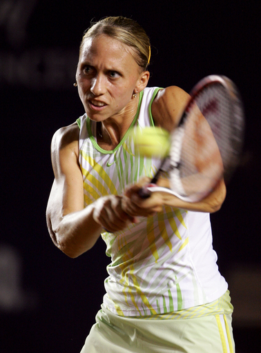 ＜テニス アビエルト・メヒカーノ・テルセル2007＞女子シングルス、シュルフ トーレスを破り準決勝進出を決める - メキシコ