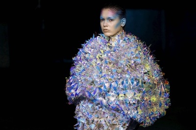 「ユイマ ナカザト」16/17年秋冬パリ・オートクチュール