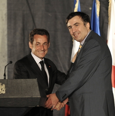 グルジアとロシアが和平案合意、仏大統領