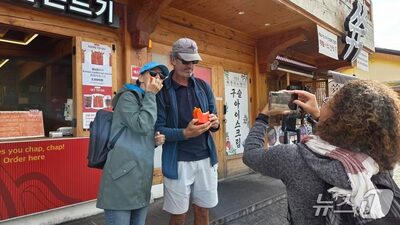 「Kデザート」に夢中…韓国・慶州「10ウォン」パンが外国人観光客の新定番に