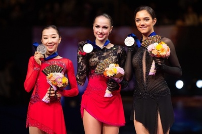 五輪女王ザギトワが世界フィギュア初制覇、日本勢はメダル逃す