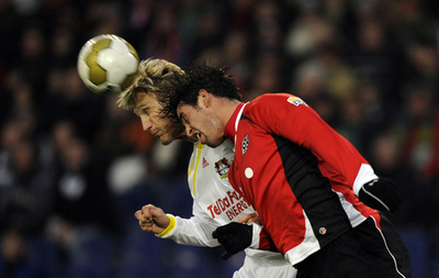 首位レバークーゼンが7試合で5度目の引き分け