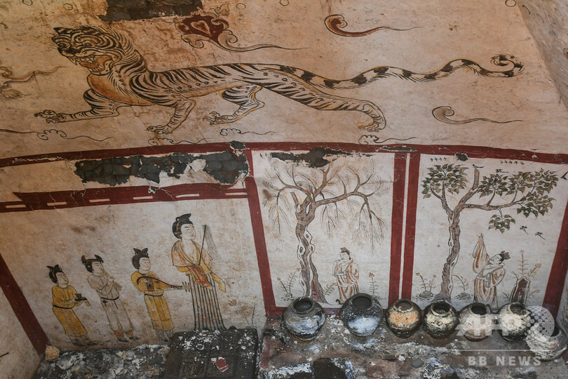 建設現場に唐時代の墓 美しい壁画がほぼ完璧に残る 太原