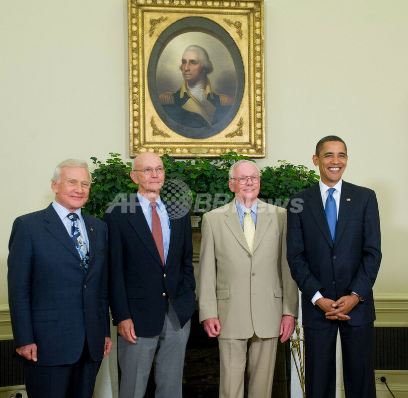 オバマ米大統領、アポロ11号乗員を「本物の英雄」と称賛