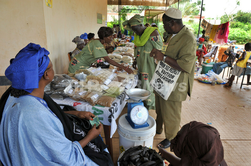 貧困者サミット、「地産地消」で食糧問題に取り組む