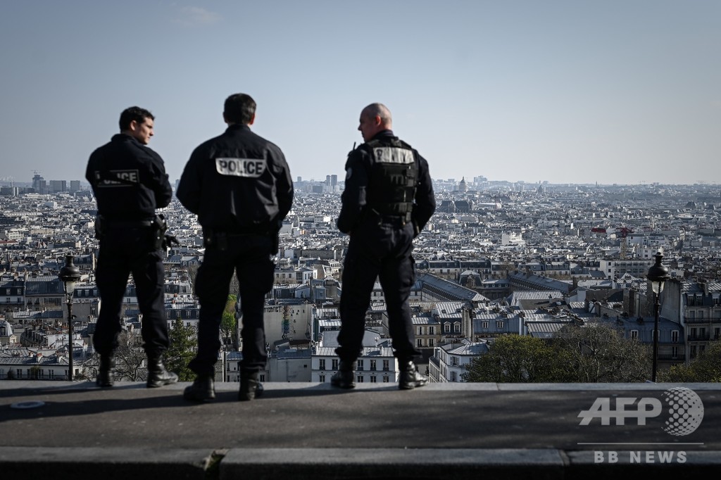 新型ウイルス感染を主張、警官に向かってせき 仏医師に禁錮刑 新型ウイルス感染を主張、警官に向かってせき 仏医師に禁錮刑