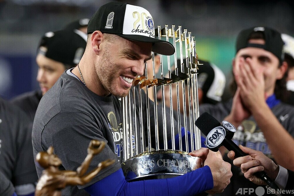 フリーマンがワールドシリーズMVP 4本塁打に最多タイ12打点 写真3枚