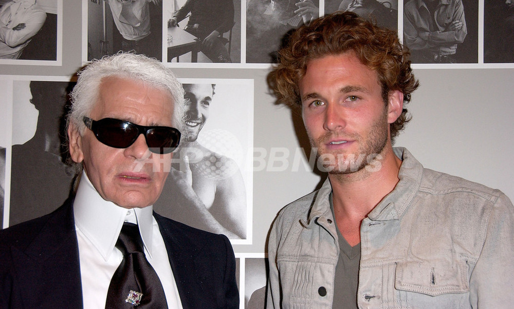 カール・ラガーフェルド新作写真集『Metamorphoses of an American