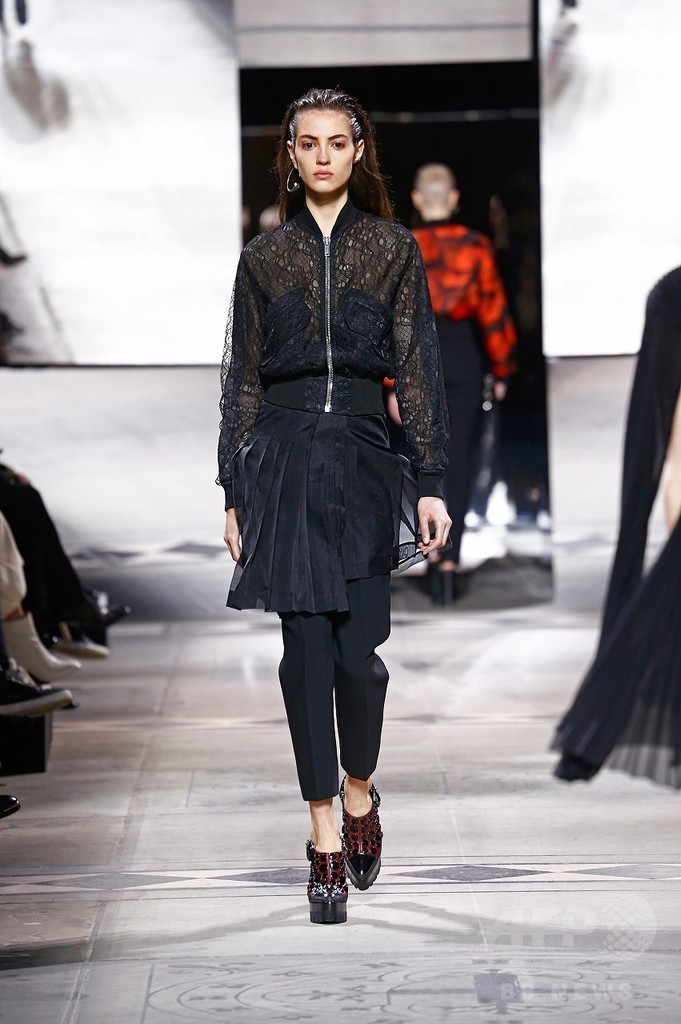 「マルベリー」秋冬キャンペーン&ポップアップ開催