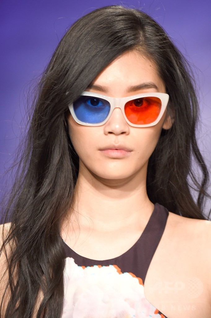 3Dメガネで見るコレクション！？「レベッカ・ミンコフ」15年春夏