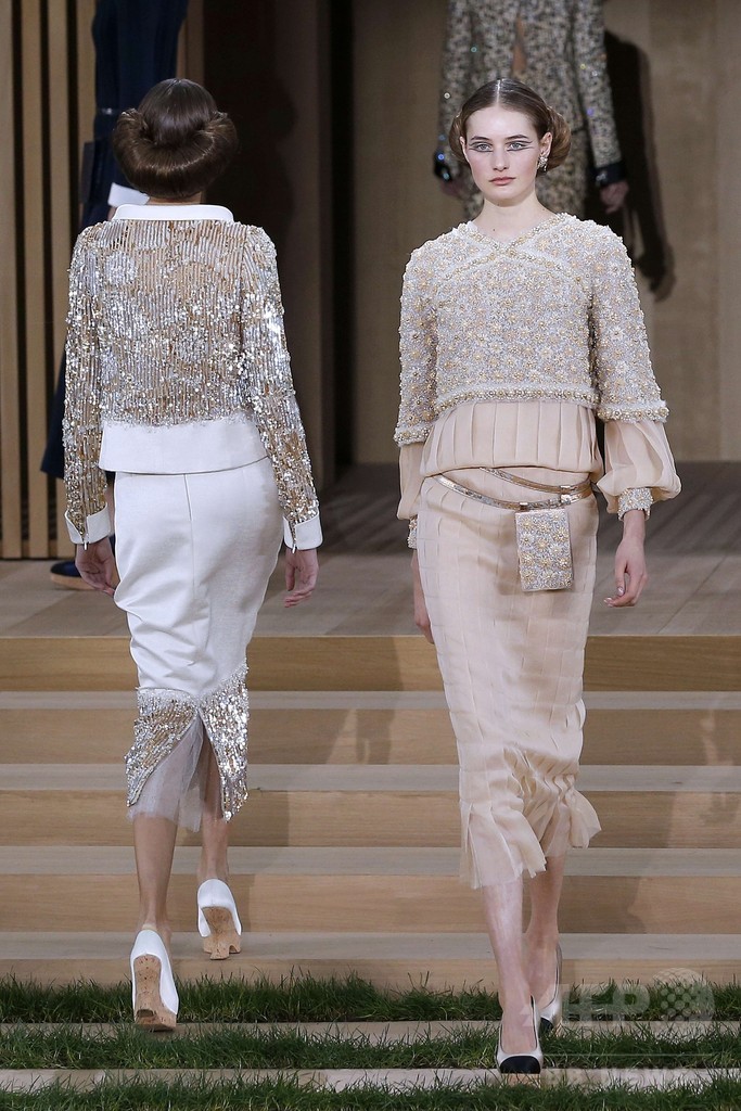 「シャネル」16年春夏パリ・オートクチュール