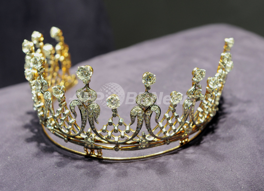 エリザベス・テイラーの宝石やドレス、競売前の最後の一般公開 写真16