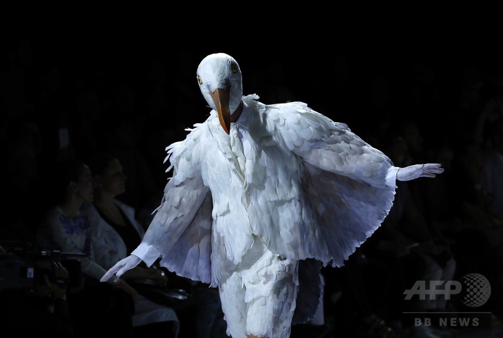 「トム ブラウン」17年春夏メンズ