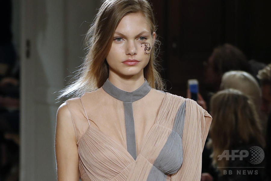 「ヴィオネ」17年春夏