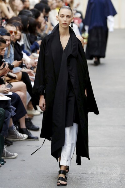 「ネヘラ」17年春夏