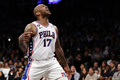 22-23NBAプレーオフ、イースタンカンファレンス1回戦（7回戦制）、ブルックリン・ネッツ対フィラデルフィア・セブンティシクサーズ。喜ぶフィラデルフィア・セブンティシクサーズのPJ・タッカー（2023年4月22日撮影）。(c)Sarah Stier/Getty ImagesAFP