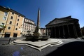 イタリア・ローマで、閑散としたパンテオン（2020年4月1日撮影）。(c)Filippo MONTEFORTE / AFP