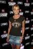 写真は会場に到着した女優のジェイミー・プレスリー（%%Jamie Pressly%%）。(c)AFP/Getty Images Michael Buckner