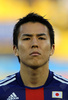 サッカー・アジアカップ（Asian Cup）準決勝、日本対韓国。試合開始を待つ長谷部誠（Makoto Hasebe、2011年1月25日撮影）。(c)AFP/KARIM JAAFAR