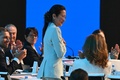 インド・ムンバイで行われた国際オリンピック委員会（IOC）総会で、新たに委員に選出されたマレーシア出身俳優のミシェル・ヨーさん（2023年10月17日撮影）。(c)INDRANIL MUKHERJEE / AFP