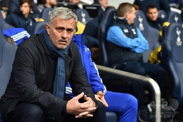 チェルシーオールウェザージャケットモウリーニョ