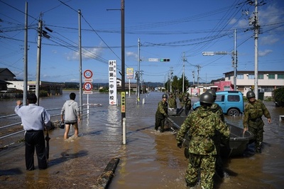 台風19号の死者74人に、行方不明者の捜索続く